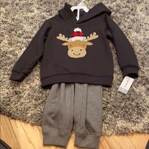 Boys Carter’s outfit NWT sz 4T